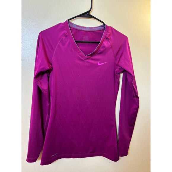 Nike Pro Women’s Dri-FIT Long Sleeve Training Top Magenta Pink Size Small $45 - Picture 1 of 5
